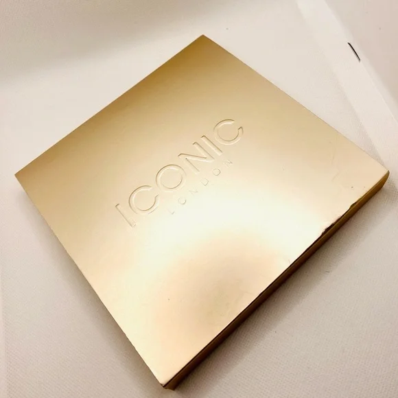 NEW! ICONIC London Day To Slay Eyeshadow Palette - Picture 3 of 7